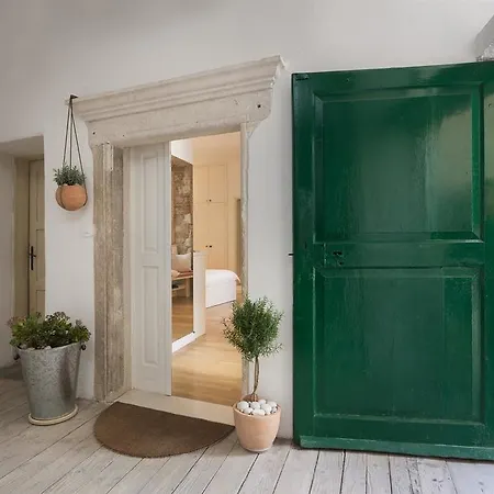 That Place Τρογκίρ